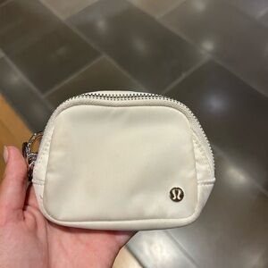 Lululemon Athletica Ivory Zip Pouch